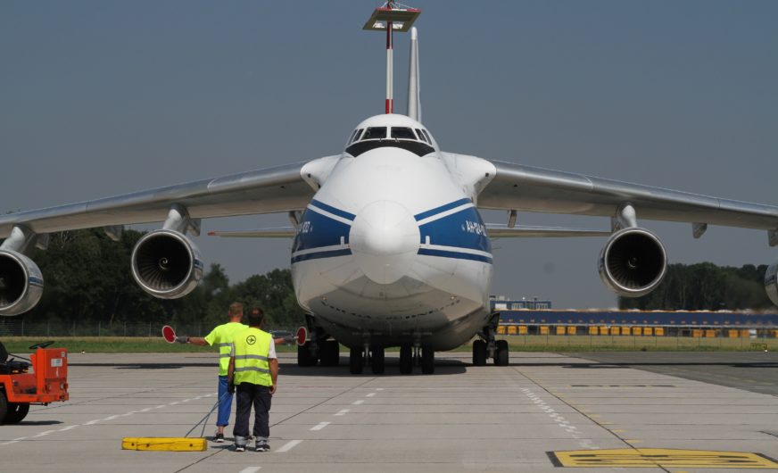 Freight forwarder Cargomind brings “Mega Freighter” Antonov 124 to Linz