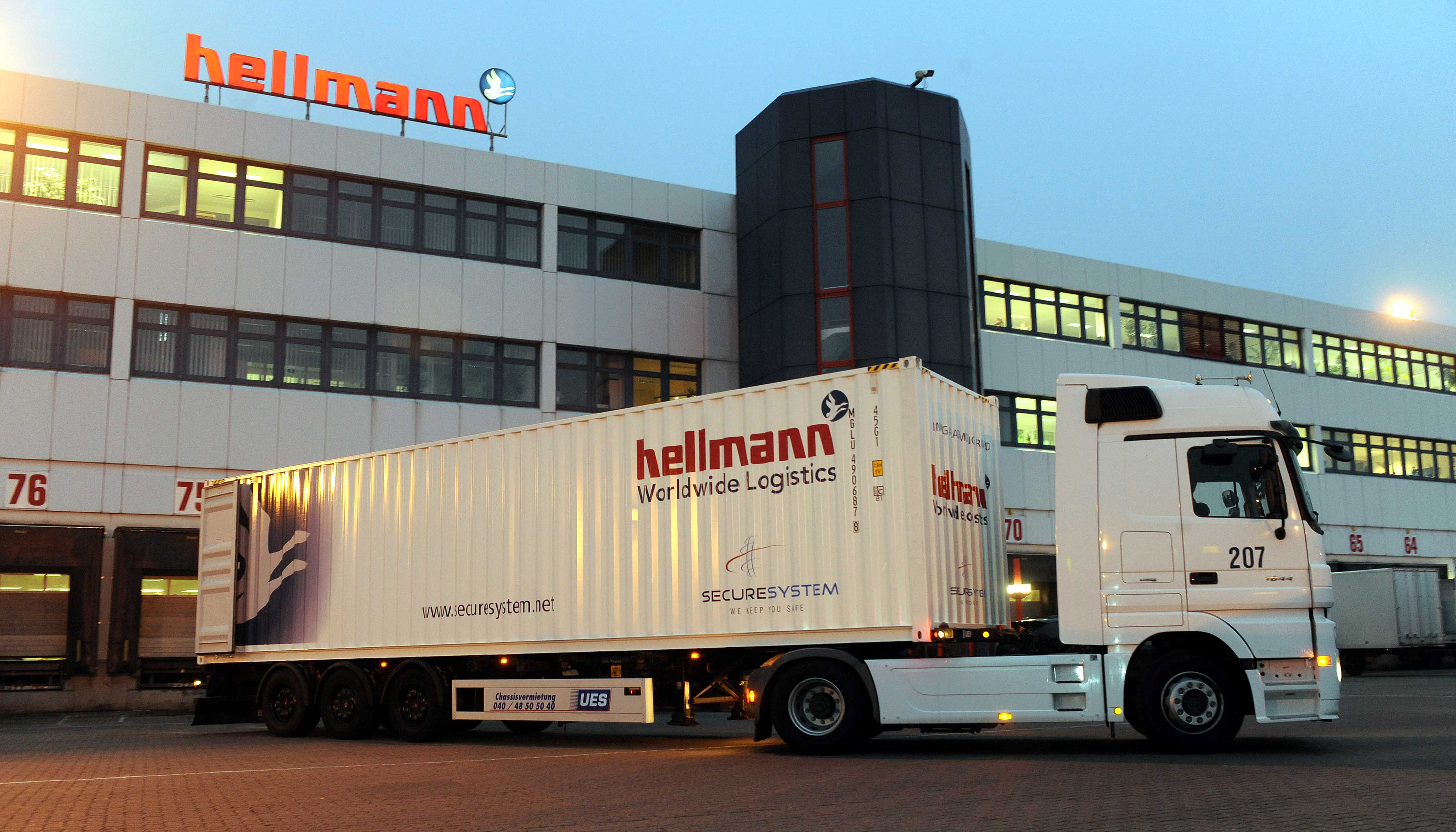 tender manager with hellmann worldwide logistics