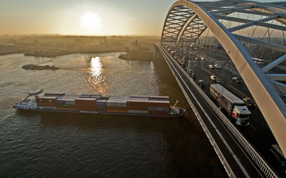 Metro is increasingly shipping via Rotterdam to Austria