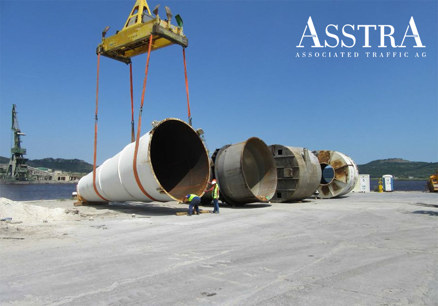 AsstrA Heavy Lift meistert Projektgeschäft für Kronospan
