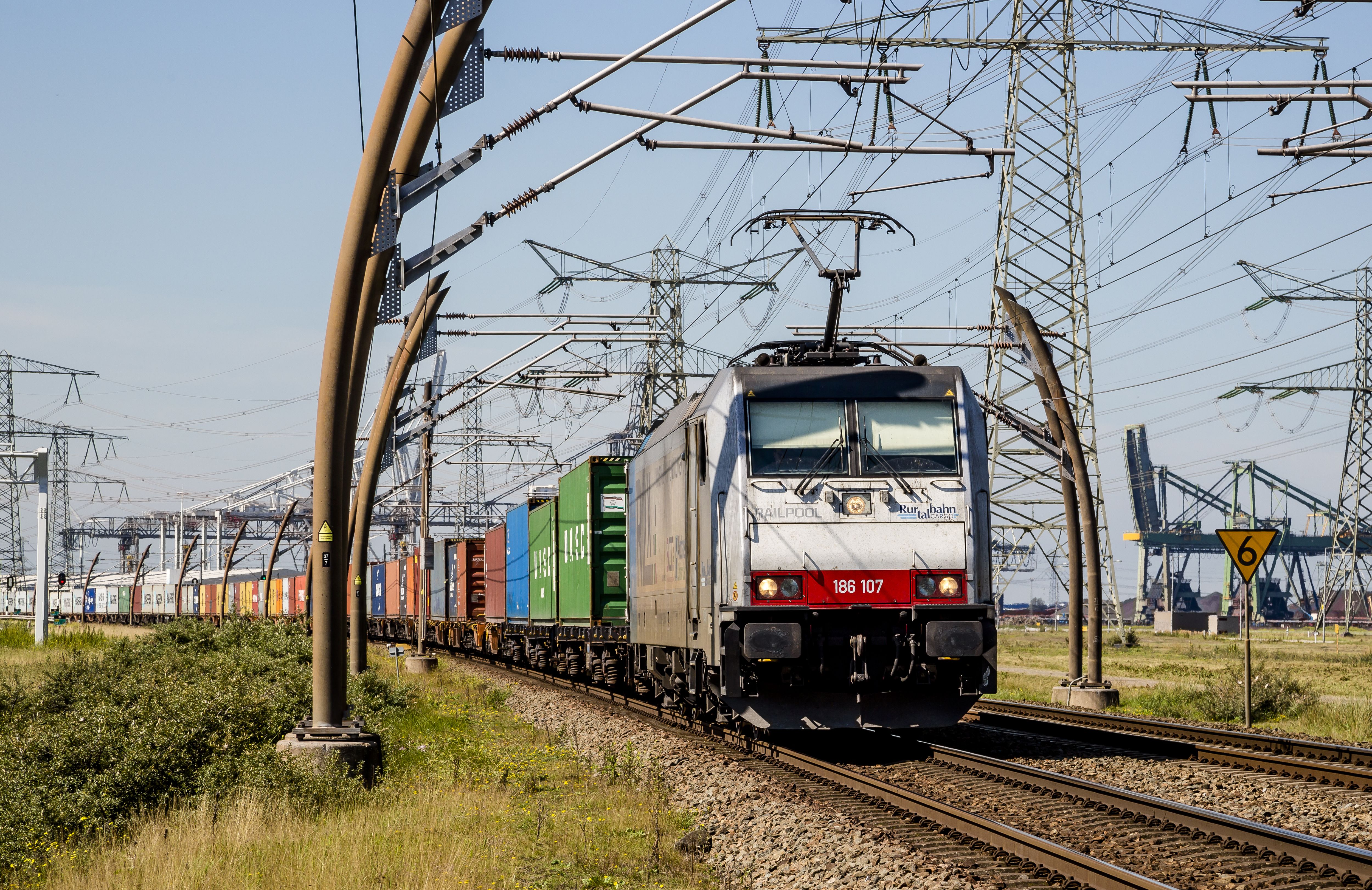 Netherlands to boost rail freight logistics