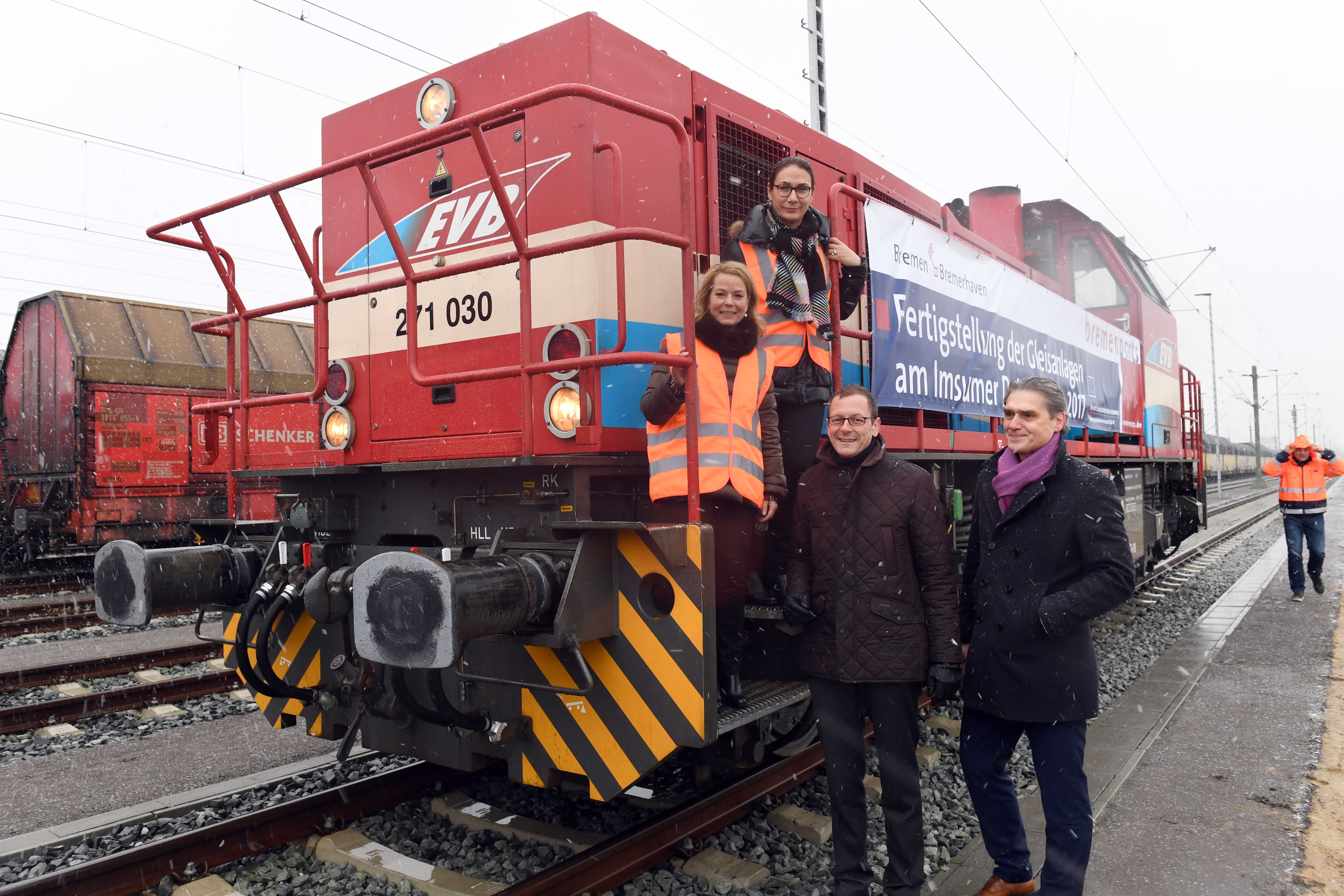 Sechs Kilometer neue Gleise im Eisenbahnhafen Bremerhaven