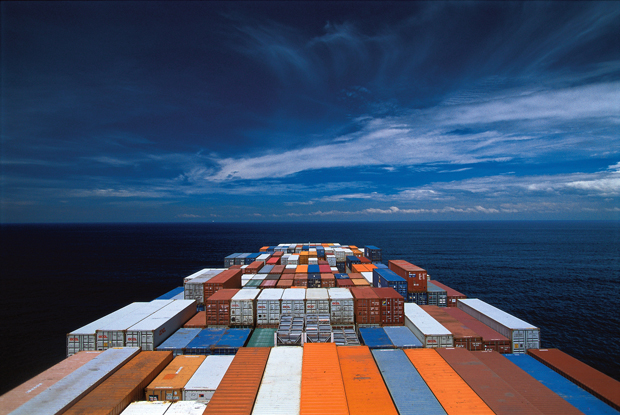 Container shipping: Commitments on price transparency