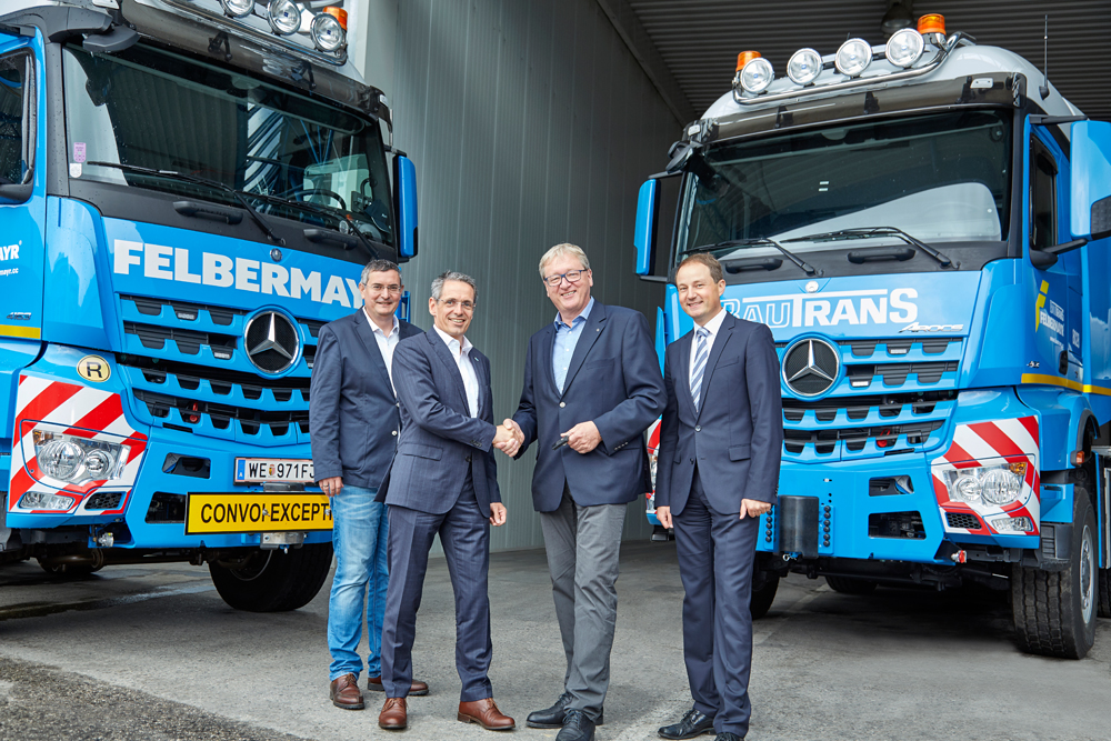 Mercedes-Benz Trucks delivers heavy trucks for Felbermayr