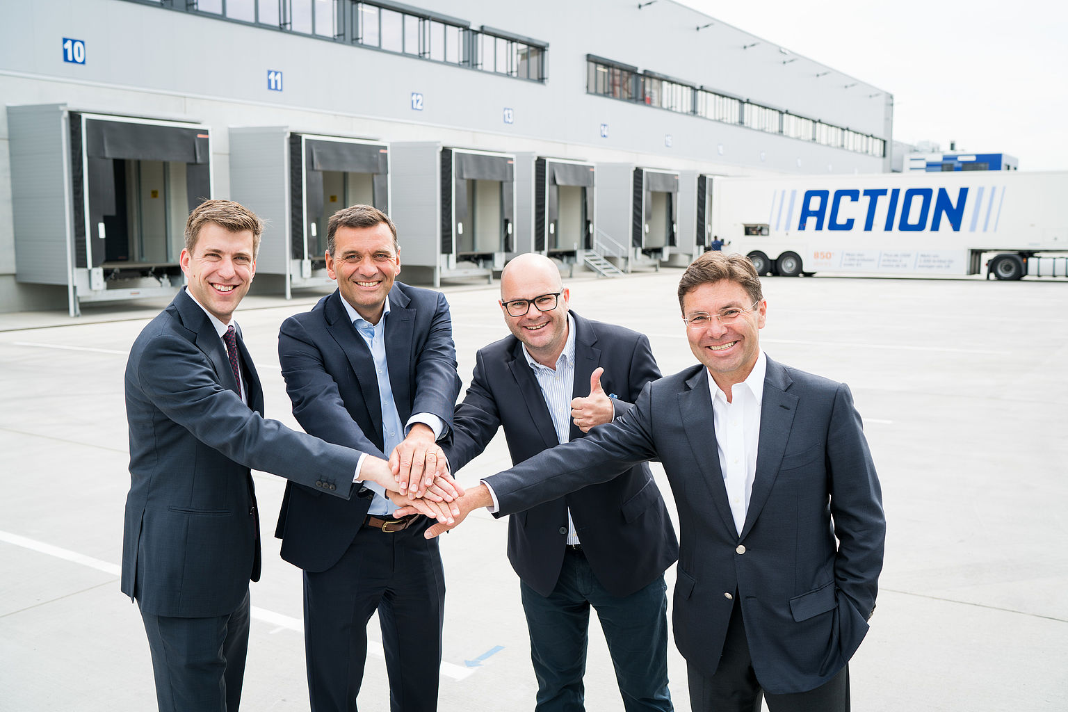 Action: New logistics hub for Germany and Austria