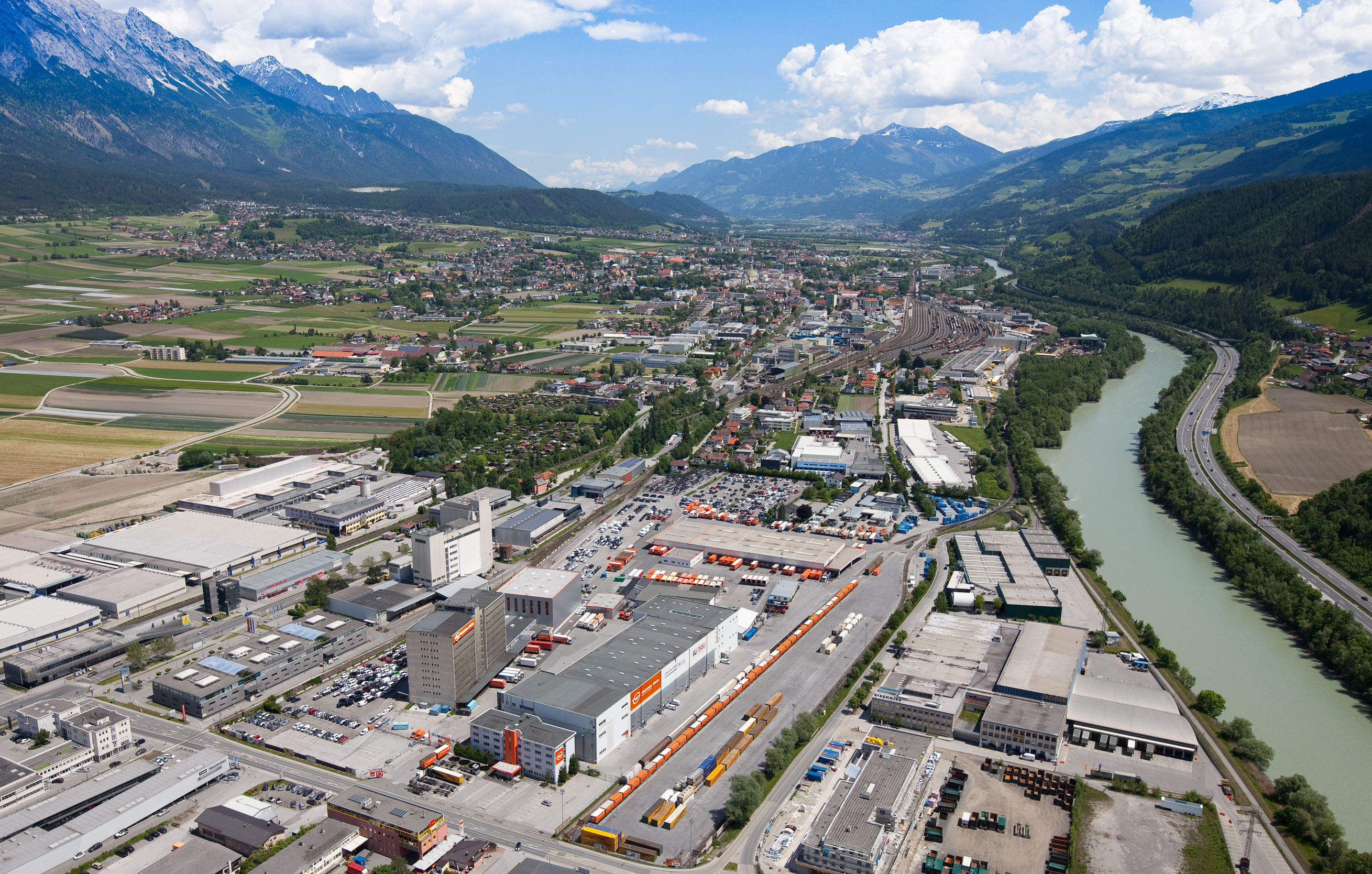 Gebrüder Weiss will Marktführerschaft in Tirol ausbauen