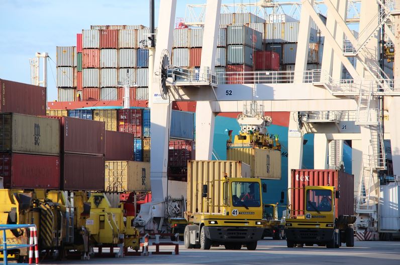 Port of Koper handled record volume in 2016