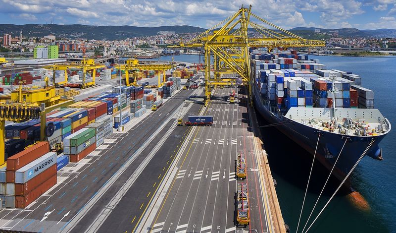 Hafen Triest: Zweistelliges Plus im Segment Container