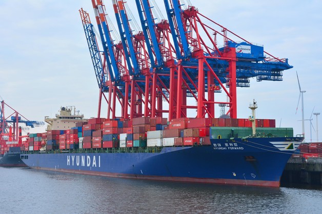 New Far East service at Eurogate Container Terminal Hamburg
