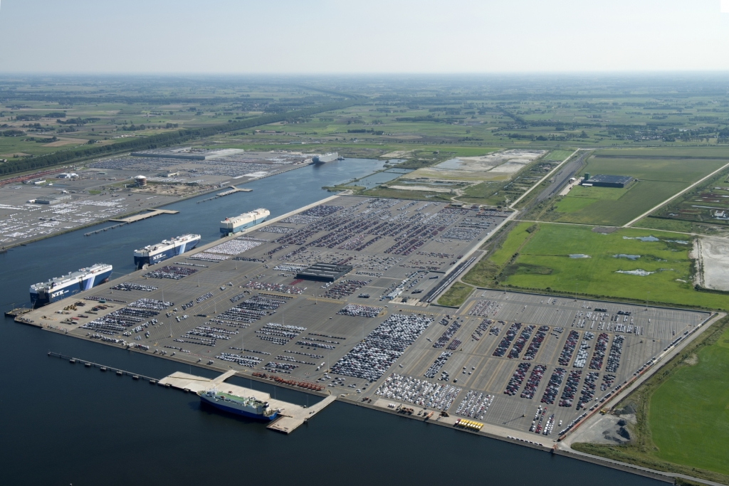 ICO expands car handling terminal at Zeebrugge port