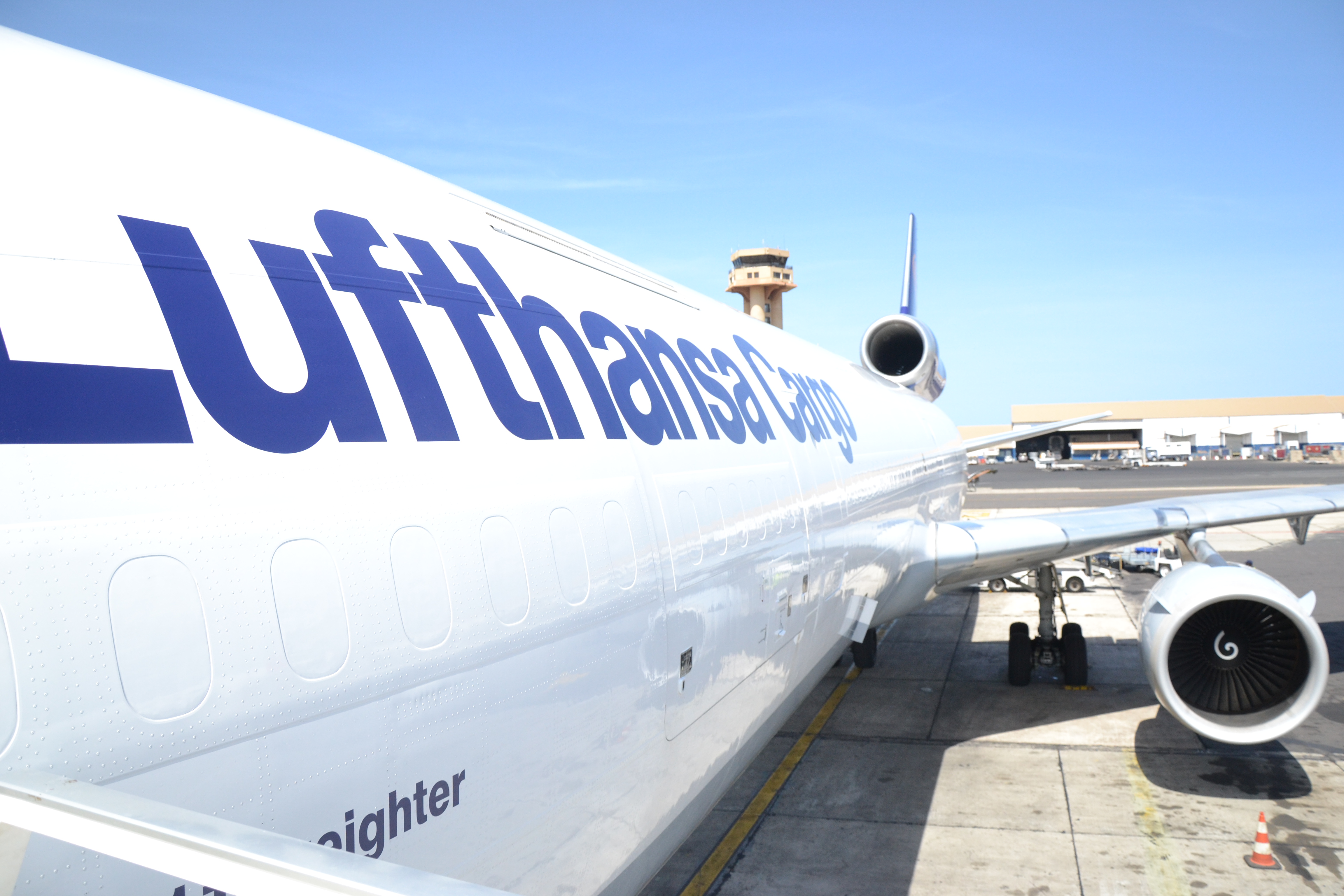 Lufthansa Cargo: Weltpremiere für digitale Gefahrgutdeklaration