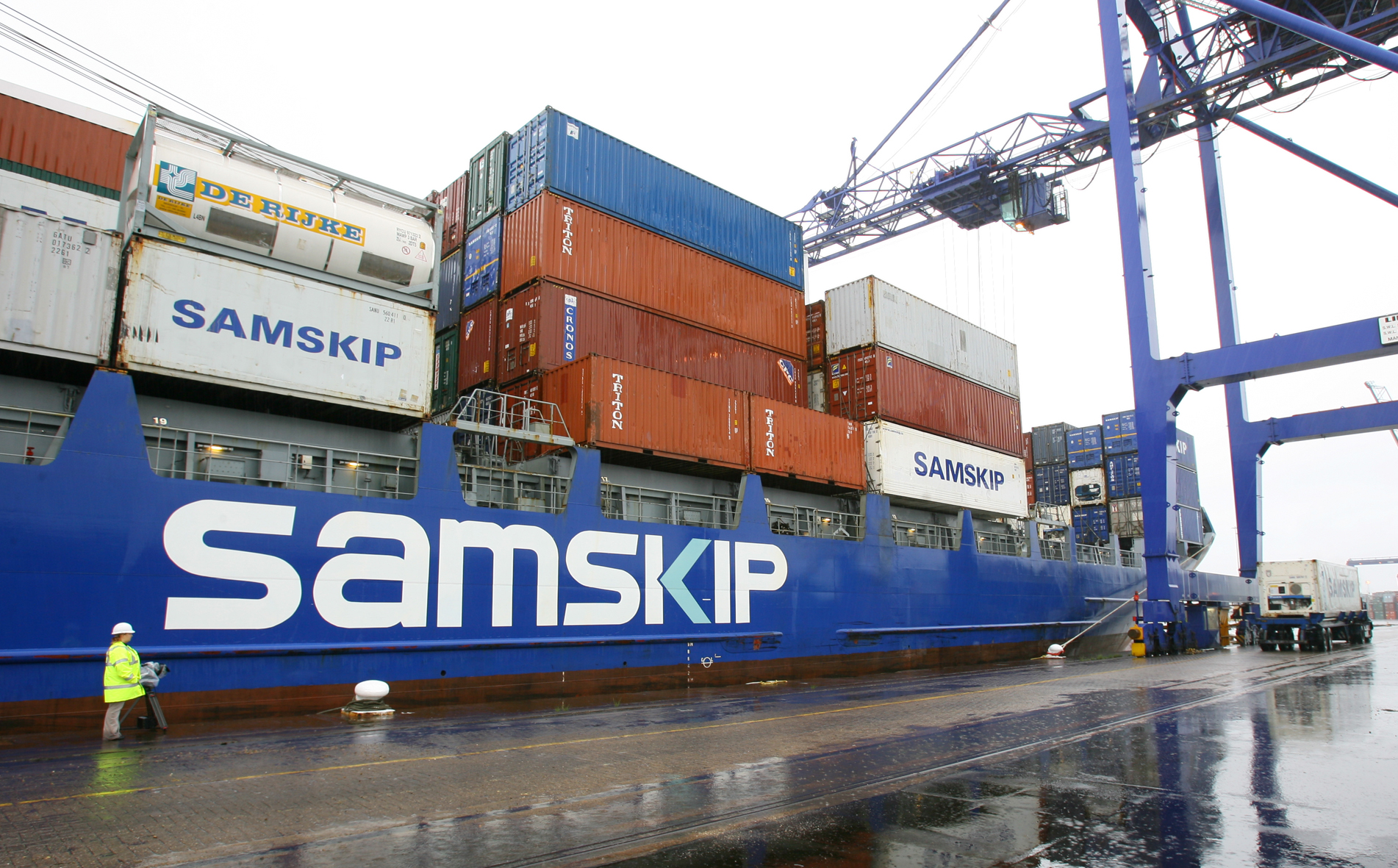 Samskip introduces direct service Amsterdam – Hull