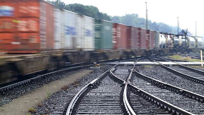 Slight increase in transport performance in rail freight traffic