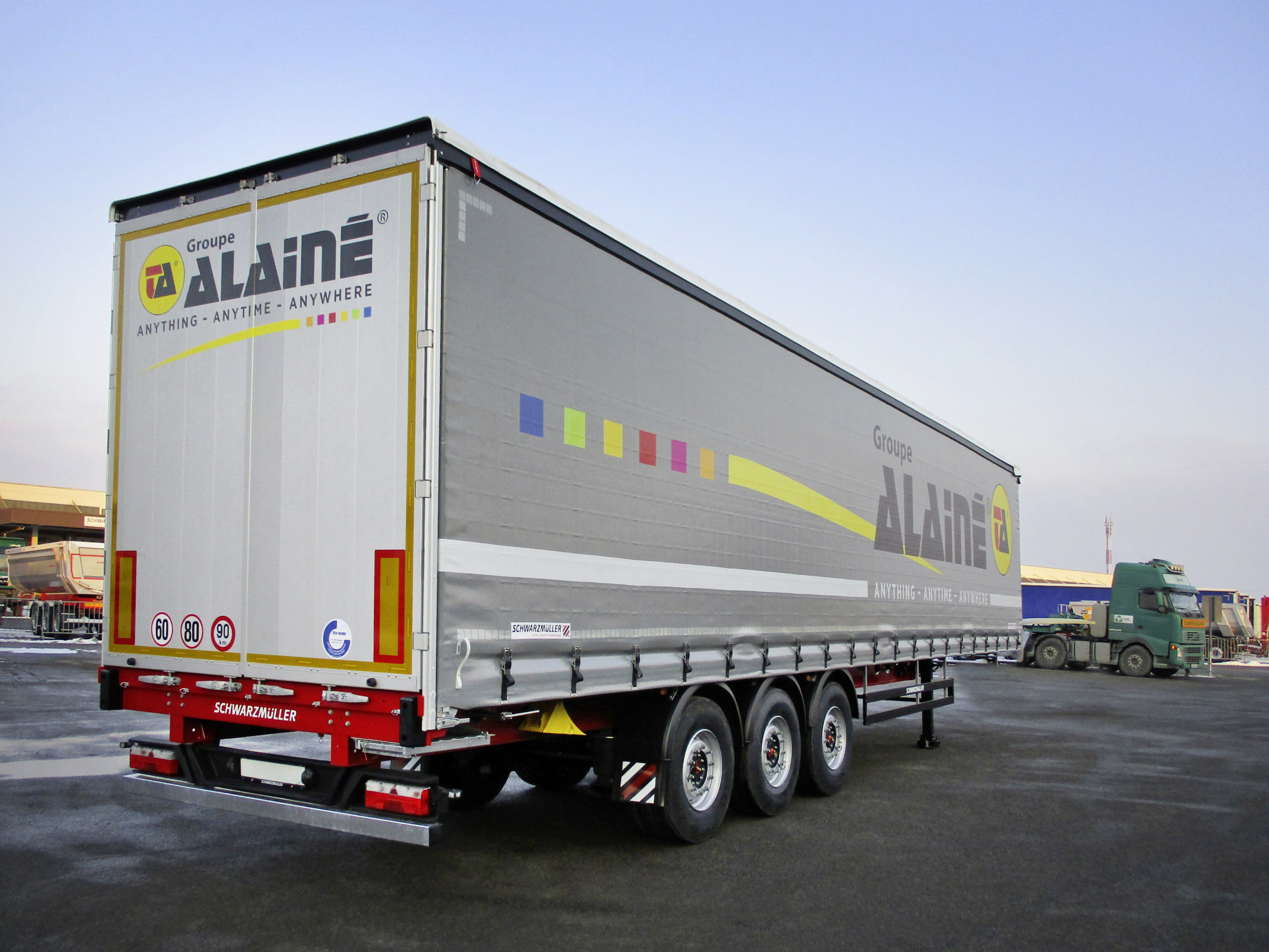 Groupe Alaine orders 40 ultralight coil trailers from Schwarzmüller