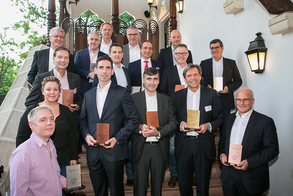 System Alliance: “Partner of the Year” Triple for Gebrüder Weiss