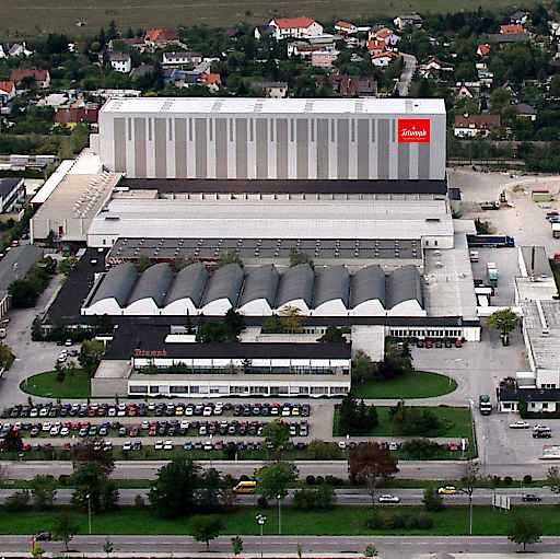 Triumph expands its warehouse in Wiener Neustadt