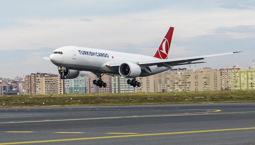 Auslieferung des ersten Boeing 777-Frachters an Turkish Cargo