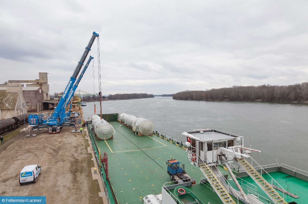 Felbermayr: Heavy lift logistics including the Danube river