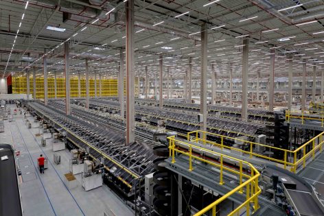 Fiege opens huge logistics centre for Zalando in Poland