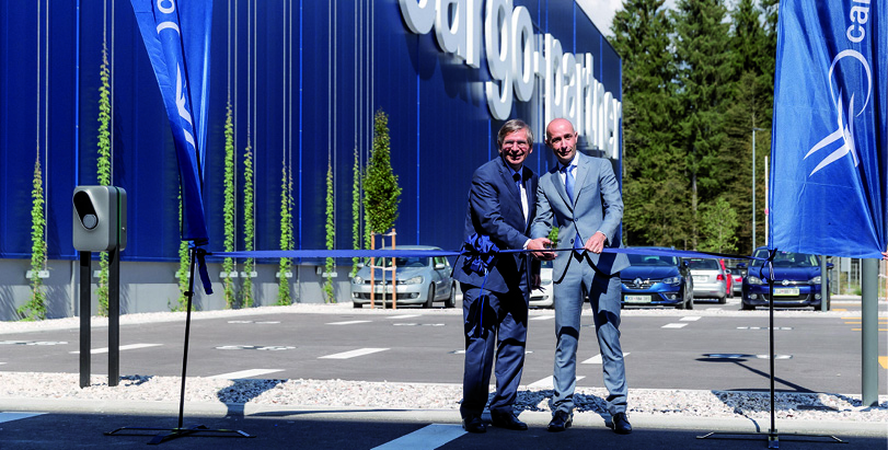 Große Freude bei cargo-partner:  iLogistics Center Ljubljana geht in Betrieb