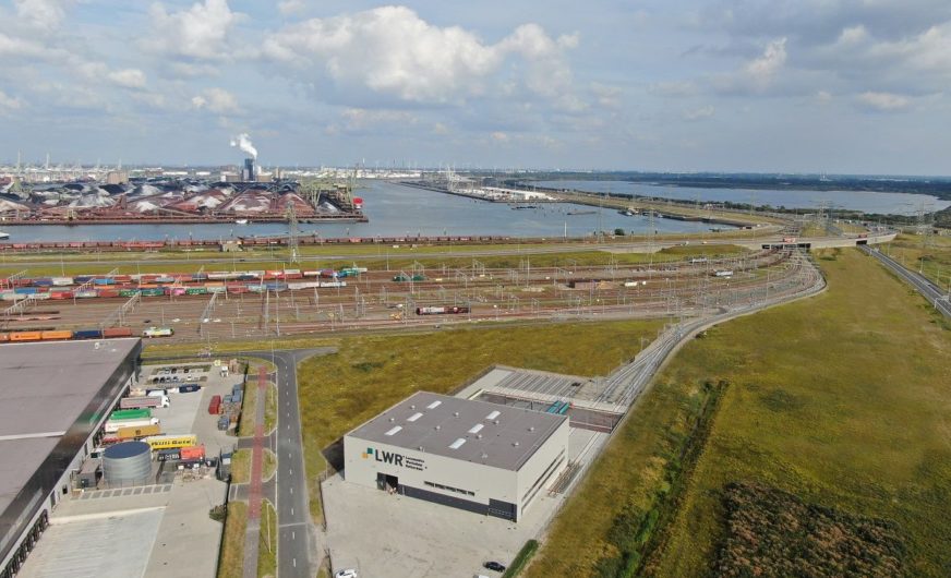 Port of Rotterdam: locomotive workshop ready for operation