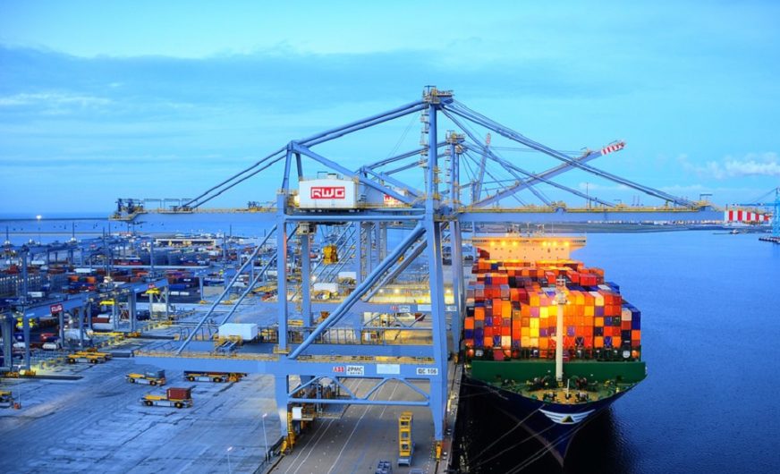 Schwere weltweite Störungen belasten den Hafen Rotterdam