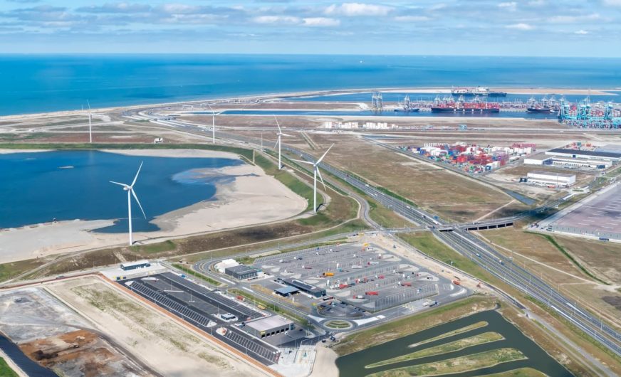 Hafen Rotterdam stellt 210 neue Lkw-Parkplätze bereit