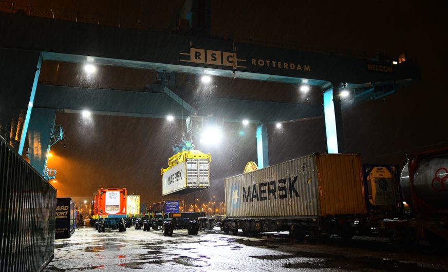 Hafen Rotterdam: Erster direkter Bahnservice nach China