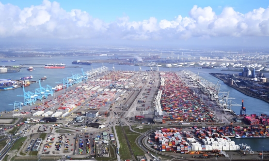 Im Hafen Rotterdam kehrt vorsichtiger Optimismus zurück