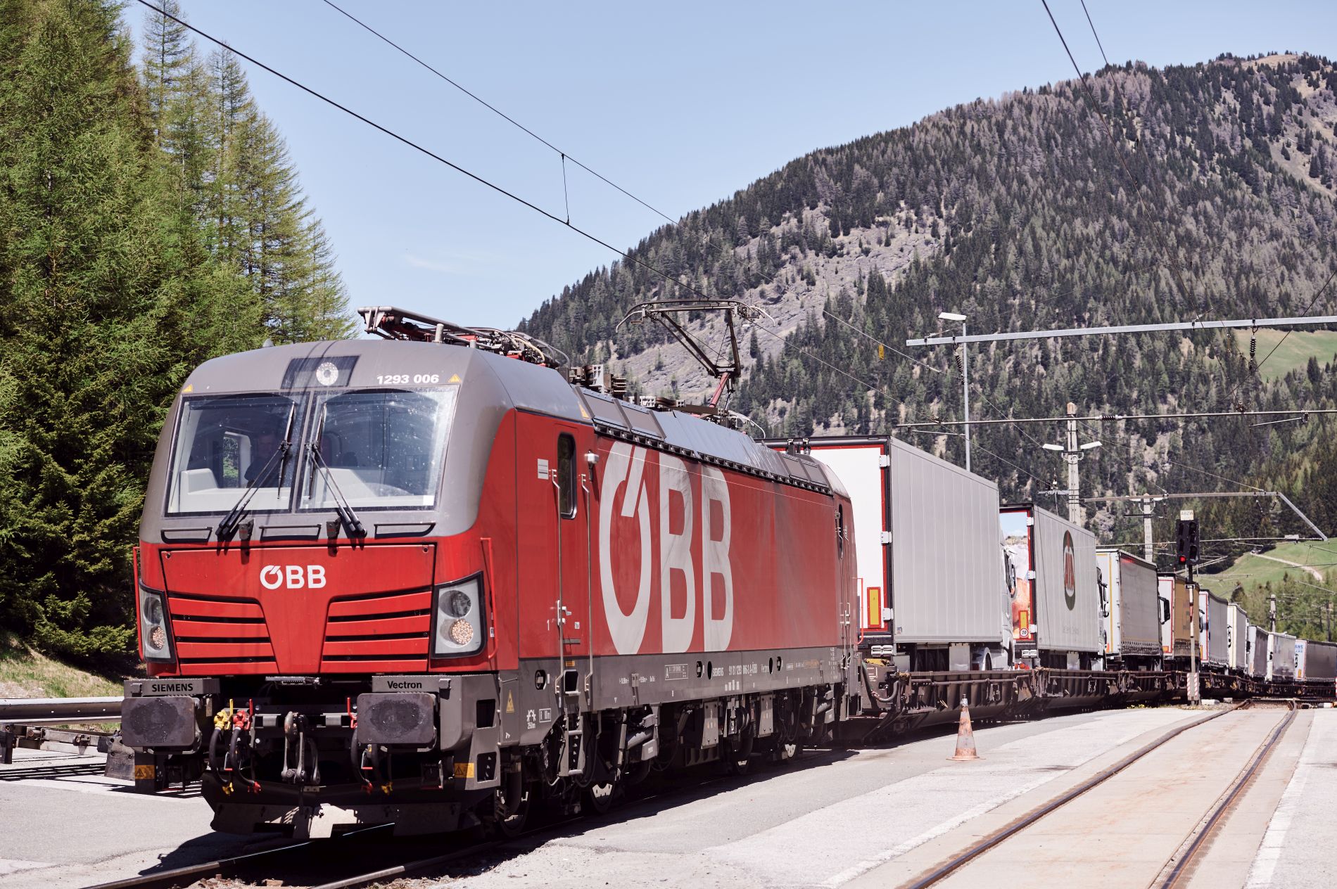 Neue ROLAKooperation von ÖBB und Asfinag