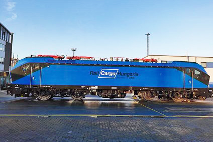 Rail Cargo Hungaria: Die erste E-Hybrid Streckenlok aus China geht in die Testphase