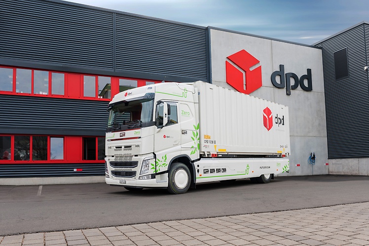 DPD Schweiz: Erster E-Truck fährt mit Reifen von Continental