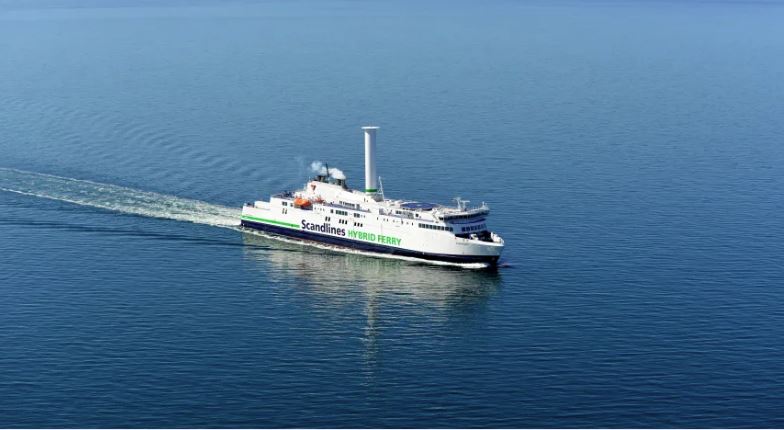 Mit Rotorsegel und Hybridantrieb Richtung grüne Fährschifffahrt