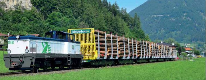 Holztransporte der Zillertalbahn florieren