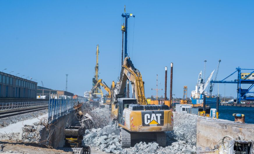 Hafen Rostock startet Neubau zweier Liegeplätze