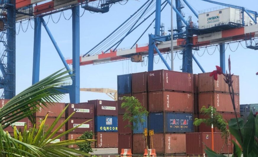 Hapag-Lloyd schließt Bündnis mit J M Baxi Ports & Logistics