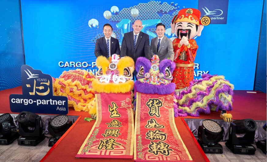 Logistiker cargo-partner seit 15 Jahren in Hongkong