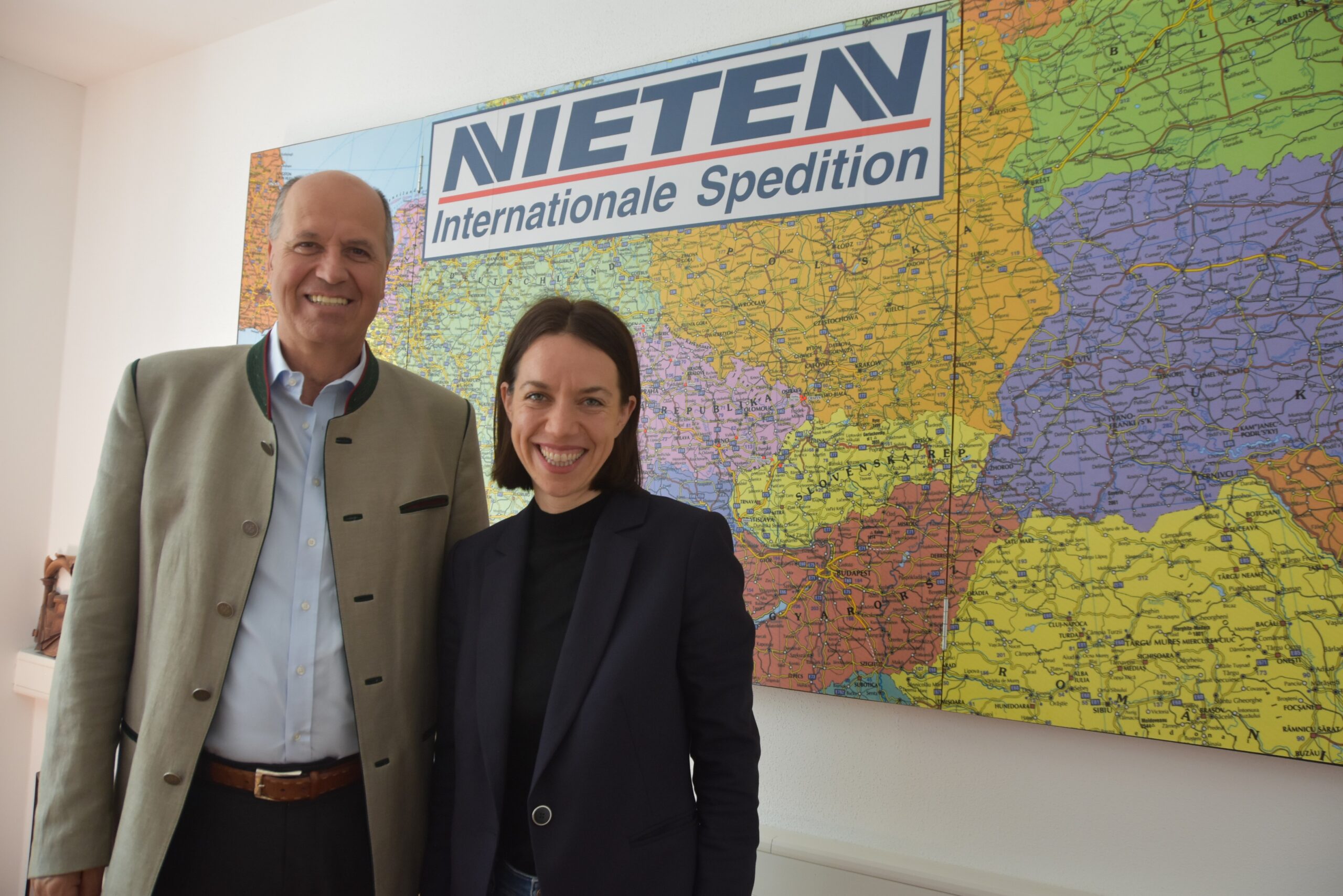 Generationswechsel bei der 100-jährigen Nieten Spedition