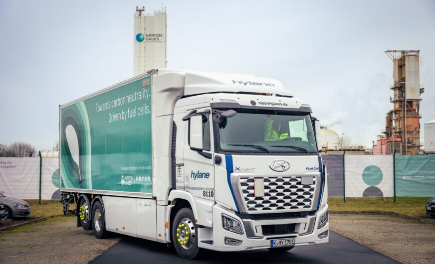 Hoyer: Erster Wasserstoff-Lkw für Trockeneis-Logistik