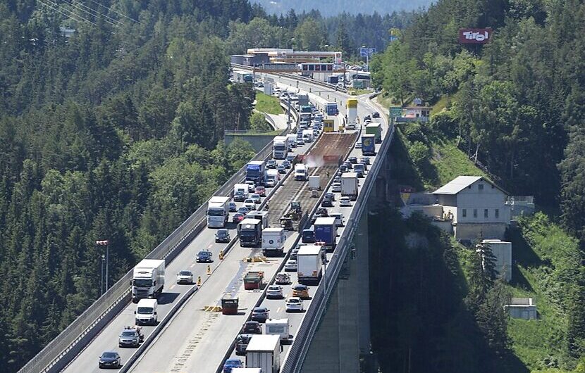 Über Tirols Autobahnen rollt weiter der Lkw-Transitverkehr