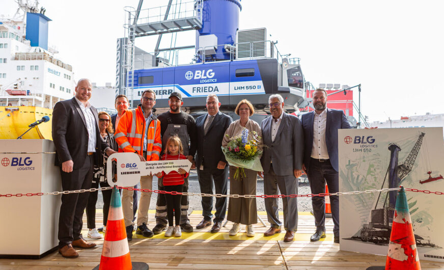 Neuer Hafenmobilkran am BLG AutoTerminal Bremerhaven
