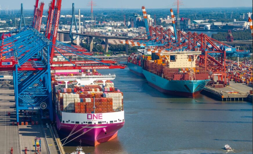 Containerumschlag kurbelt Geschäft im Hafen Hamburg an