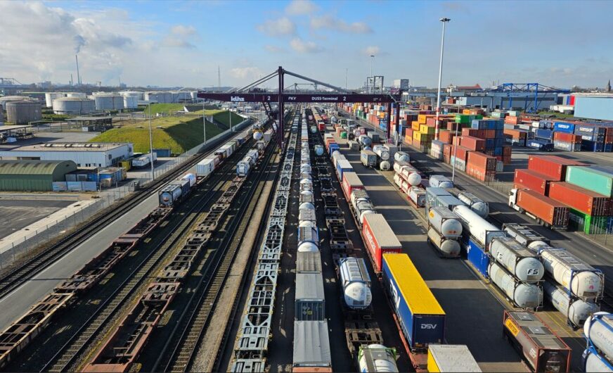 Aus Duisburg-Ruhrort Hafen DUSS wird „Rail Hub Duisburg“