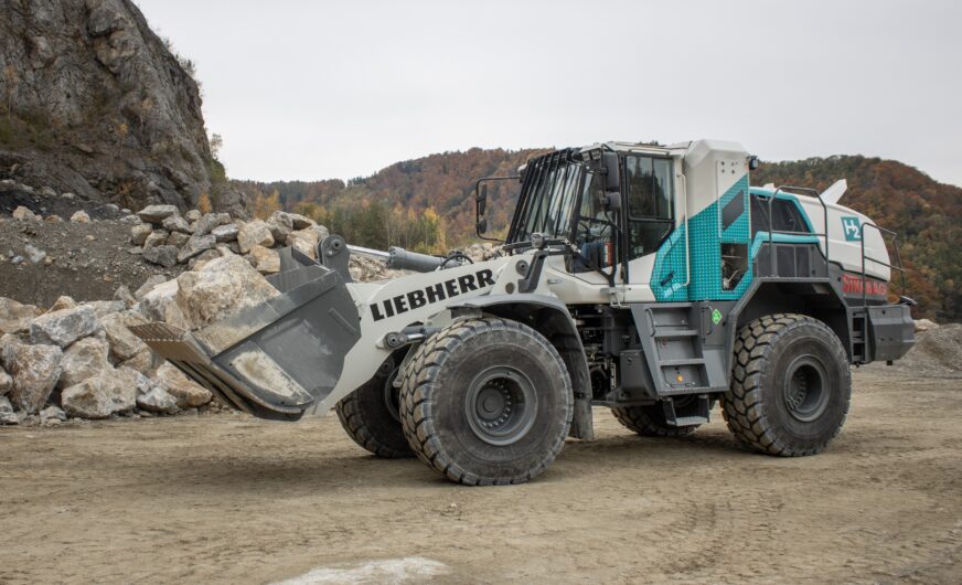 Wasserstoff-Radlader startet bei der Strabag in den Praxistest
