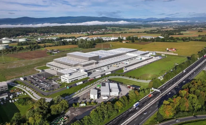 Hofer nimmt Logistikzentrum in Lieboch in Betrieb