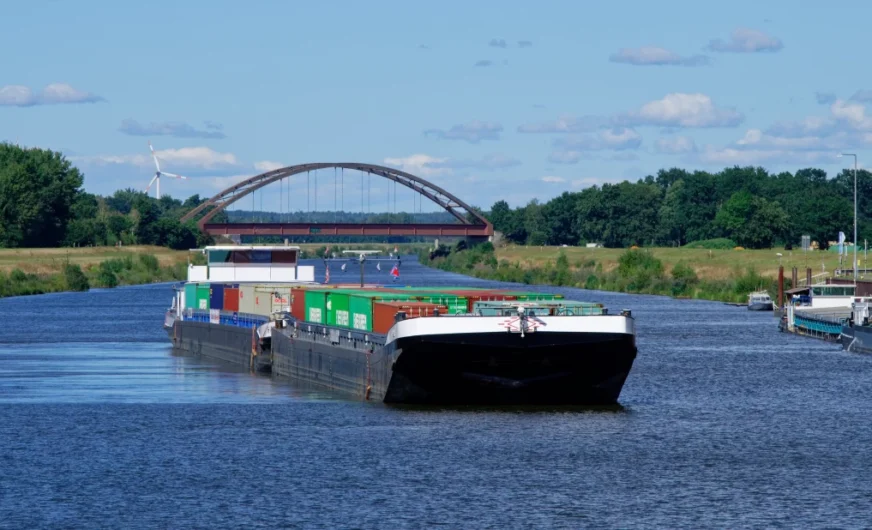 Deutsche Binnenreederei wird zu Rhenus PartnerShip Berlin