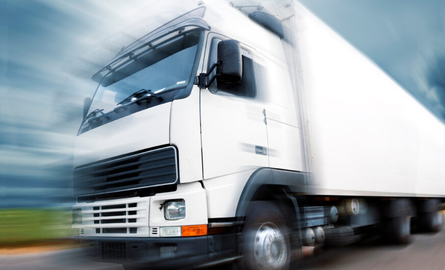 Warum E-Lkw in Europa nicht vom Fleck kommen