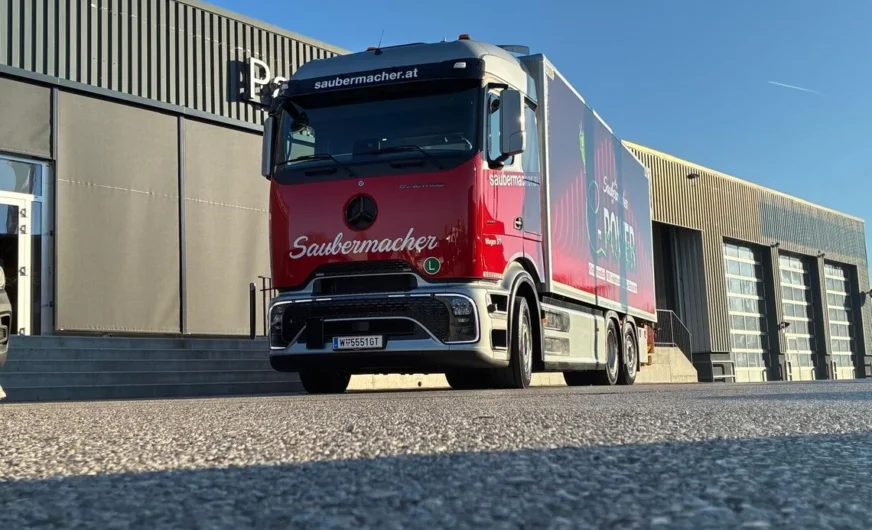 Saubermacher übernimmt ersten Mercedes-Benz eActros 600