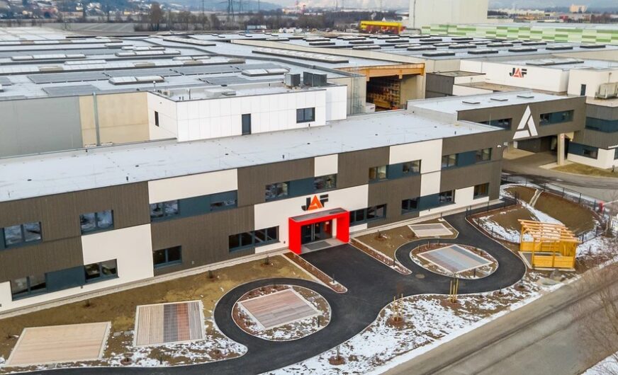 Frischeis geht in St. Florian in den Vollbetrieb