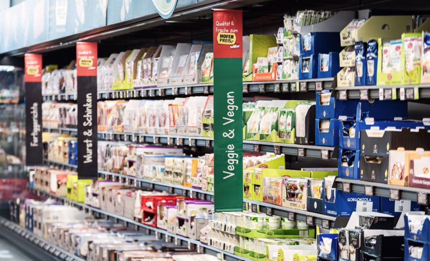 Wie die Hofer KG täglich für kurze Transportwege sorgt